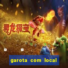 garota com local em santos