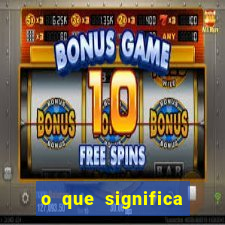o que significa macumba com moeda