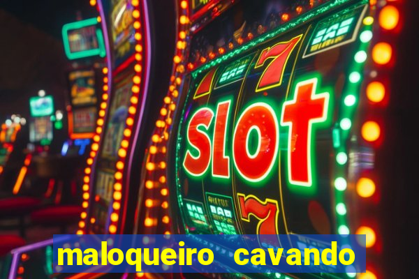 maloqueiro cavando a cova